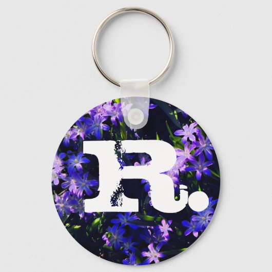 Paarse Blauwe Veerbloemen en monogram Sleutelhanger (Voorkant)