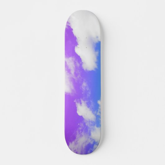 Paarse blauwe wolkenhemel skateboard (Voorkant)