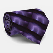 Paarse bliksem in een nachtwoestijn-dun Storm Stropdas (Opgerold)