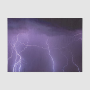 Paarse bliksem in een nachtwoestijn-dun Storm Tissuepapier