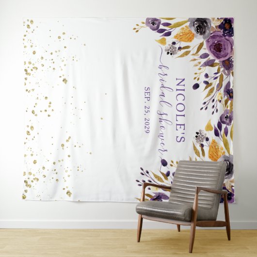 Paarse Bloem in Gouden Bruidsmeisjes Achtergrond Wandkleed (In Situ (horizontaal))