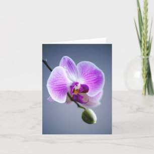Paarse bloem, orchidee en knop op Stem Note Kaart