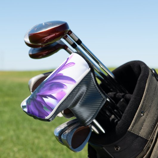 Paarse bloemblaadjes gepersonaliseerde putter Hoes Golfheadcover (Insitu)