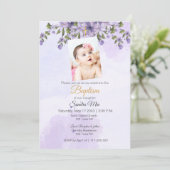 Paarse bloemdoopuitnodiging kaart (Staand voorkant)