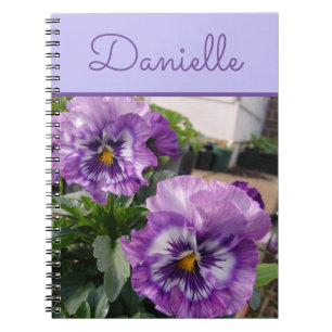 Paarse bloemen bloemen bloemen bloem notitieboek
