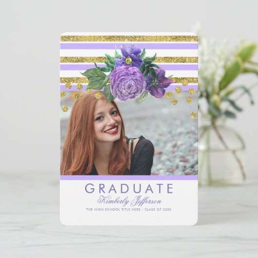 Paarse bloemen en gouden strepen Elegant Afstudere Kaart (Staand voorkant)