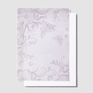 Paarse bloemen en swirls vellum uitnodigingen