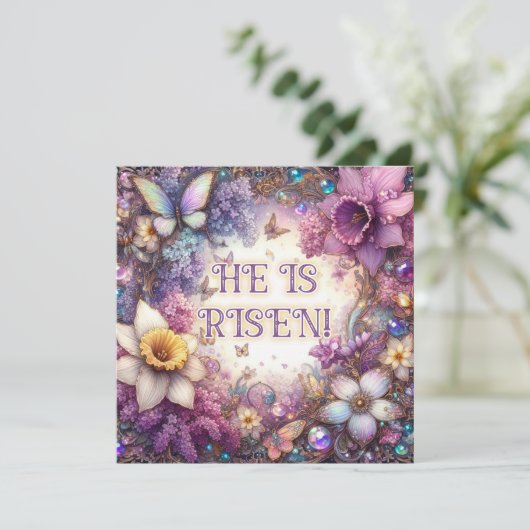 Paarse bloemen Hij is verrezen vlinders Pasen Feestdagenkaart