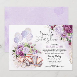 Paarse bloemen Retro auto rijden met het Vrijgezel Kaart