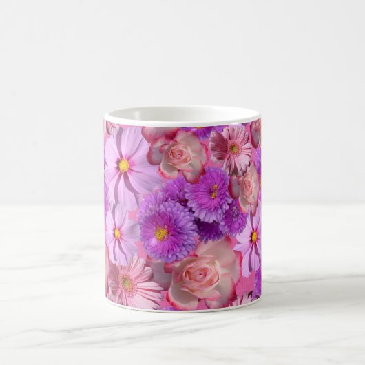 Paarse bloemige mok en kopjes (Center)