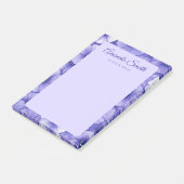 Paarse bloempatroonrand elegante scriptnaam post-it® notes (Schuin)