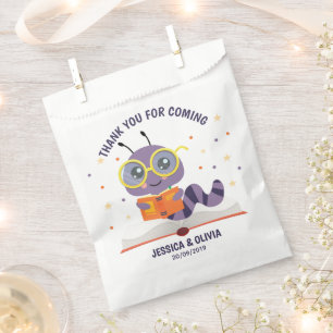 Paarse boekworm Theme Favor Bag Bedankzakje
