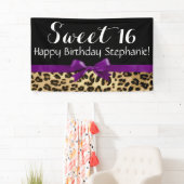Paarse Bow Leopard Print Sweet 16 Birthday Party Spandoek (Insitu)