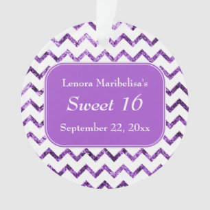 Paarse Chevron Pattern Sweet 16 Ornament