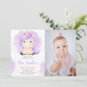 Paarse Colour Unicorn Birthday-uitnodigingen met f Kaart (Staand voorkant)
