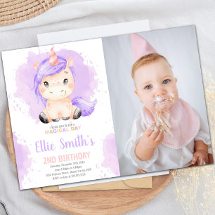 Paarse Colour Unicorn Birthday-uitnodigingen met f Kaart