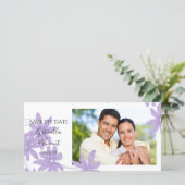 Paarse dagen op het witte huwelijk sparen de datum save the date (Staand voorkant)