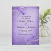 Paarse Dragonfly zwemt rond de dag waarop de datum Save The Date (Staand voorkant)