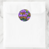 Paarse driekleurige viooltjes ronde sticker (Tas)