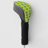 Paarse druiven op groen golfheadcover (Schuin)