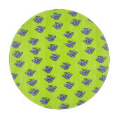 Paarse druiven op groen snijplank (Voorkant)