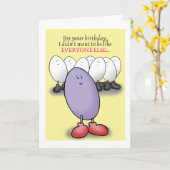 Paarse Egg Humorous Birthday Kaart (Gele Bloem)