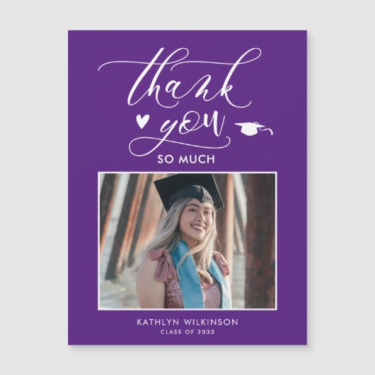 Paarse Elegant Script Photo Afstuderen Hartelijk d (Voorkant)