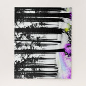 Paarse en gele Loop in zwart Silhouetbos Legpuzzel (Verticaal)