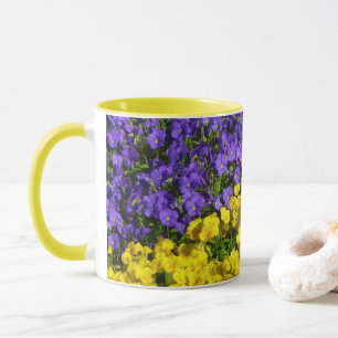 Paarse en Gele Viola's Kleurrijke Bloemen Mok