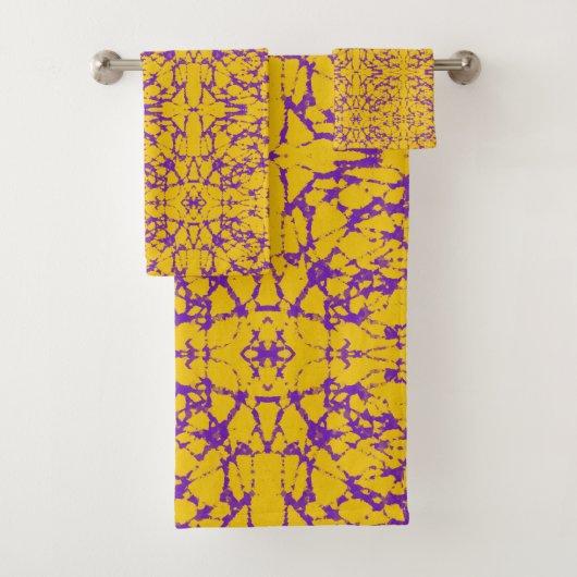Paarse en goudastraal bad handdoek (Insitu)