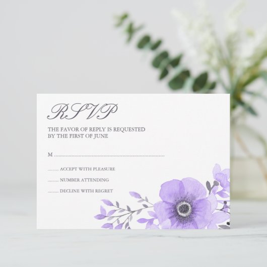 Paarse en Grijze Waterverf Bloemenbruiloft RSVP (Staand voorkant)