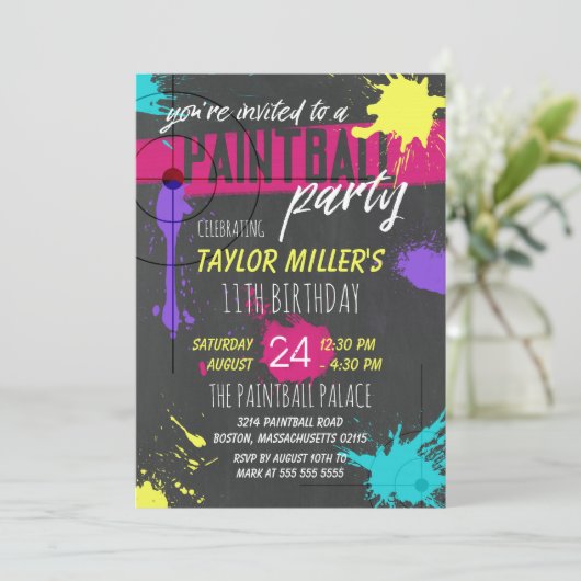 Paarse en magenta Paint Splash Paintball Party Kaart (Staand voorkant)