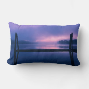 Paarse en roze zonnescherm voor het landschap kussen