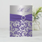 Paarse en Silver Damask Monogrammed Invitation Kaart (Staand voorkant)