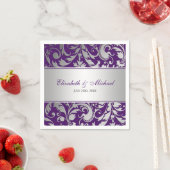 Paarse en Zilveren Damask Swirls Wedding Servetten (Insitu)
