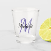 Paarse en zwarte Eenvoudige monogram Klassieke ren Shot Glas (Voorkant)