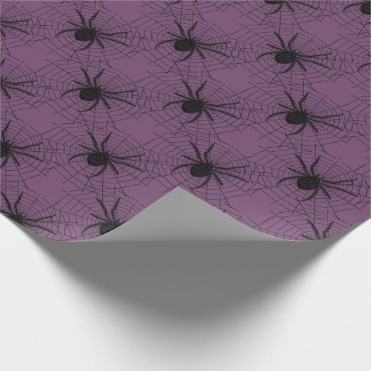 Paarse en zwarte spinnen patroon Halloween Cadeaupapier (Hoek)