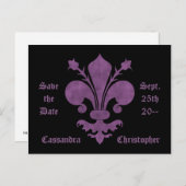 Paarse fleur de lis op zwart bewaar de datum bruil aankondigingskaart (Voorkant / Achterkant)