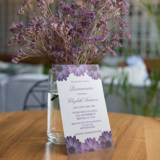 Paarse Floral Quinceanera Kaart