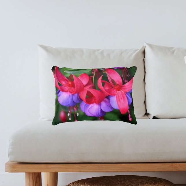 Paarse Fuchsia Flowers met roze Sepals Floral Accent Kussen (In Situ Sofa)