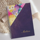 Paarse geelboomgaard Girly Trendy Monogram Planner