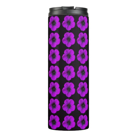 Paarse Geranium Floral Pattern op Black Thermosbeker (Achterkant)