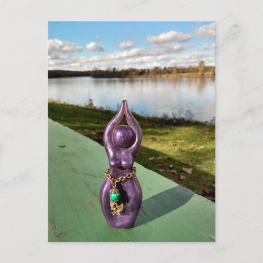 Paarse godin aan de rivier briefkaart (Voorkant)