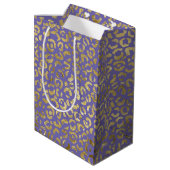 Paarse Gold Glam Leopard Print Medium Cadeauzakje (Achterkant Gekanteld)