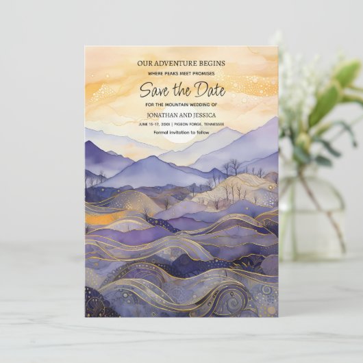 Paarse gouden berg bruiloft foto opslaan datum save the date (Staand voorkant)