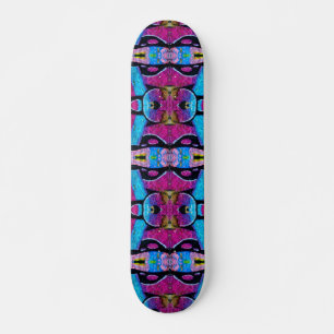 Paarse graffiti skateboard. skateboard