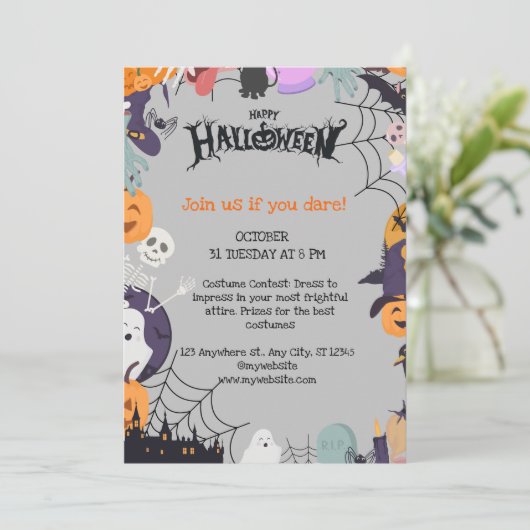 Paarse Halloween Spooky Kaart (Staand voorkant)