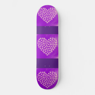 Paarse harten skateboard. skateboard