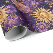 Paarse Hemelse Bloemen Zon Maan en Sterren Cadeaupapier (Rol Hoek)