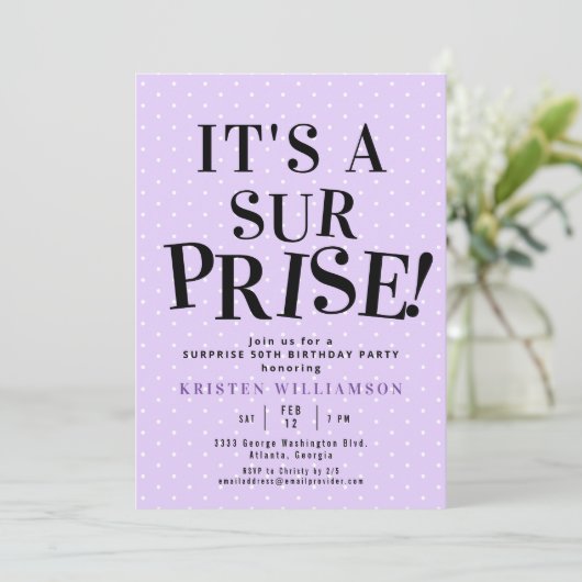 Paarse Het is een Verrassing 50ste Verjaardag Kaart (Staand voorkant)